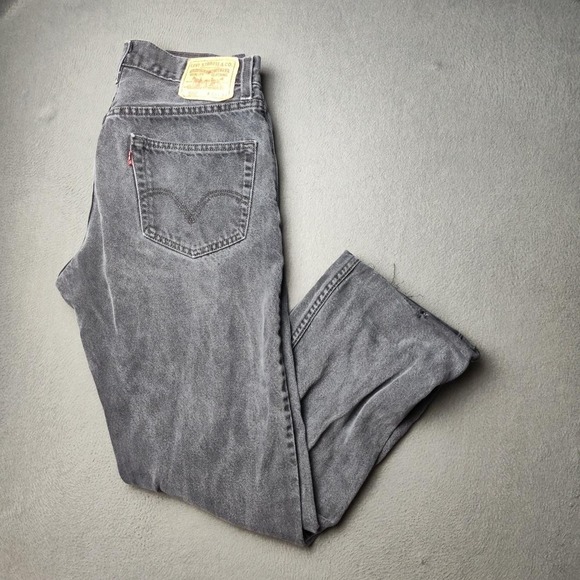 Levis Jeans Mens 33x34 Gray 505 Regular Y2K Straight Leg Denim Zip Fly Cotton - Picture 1 of 16